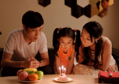 磨炼毅力的砥石掠夺体会等於抽掉了家长教育中最具生命力的筋骨